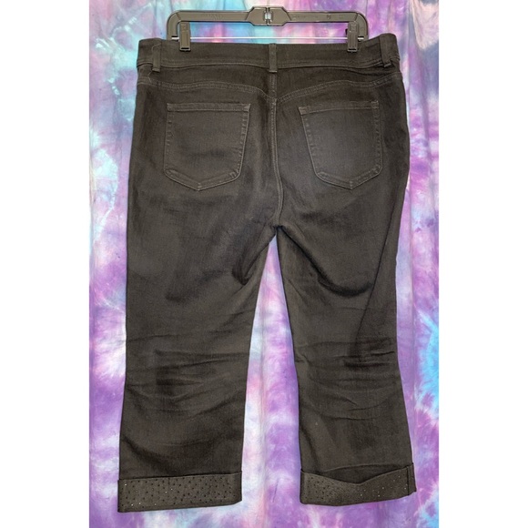 Chico’s | Women’s Capri Black Jeans Size: 15 - Picture 3 of 4